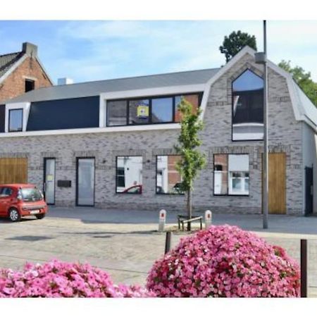 Leuk Overnachten In Hartje Laarne, Dicht Bij Gent! Bagian luar foto